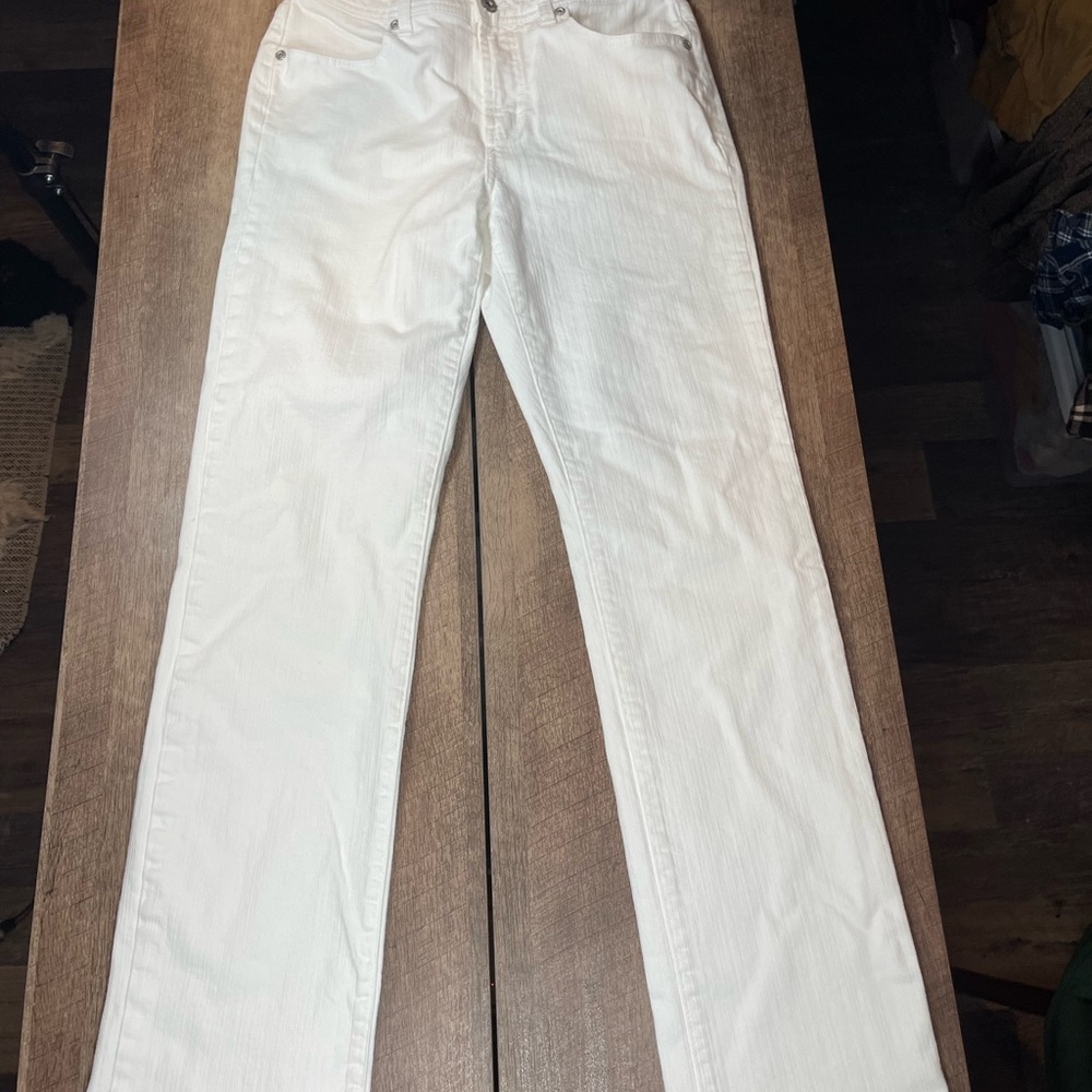 Chico’s Platinum Ribbed White Denim Women 0.5 (6) Bootcut Jean